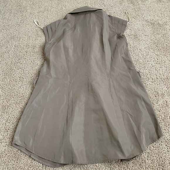 Twelve By Twelve Grey Blouse Size:S. - Picture 7 of 8